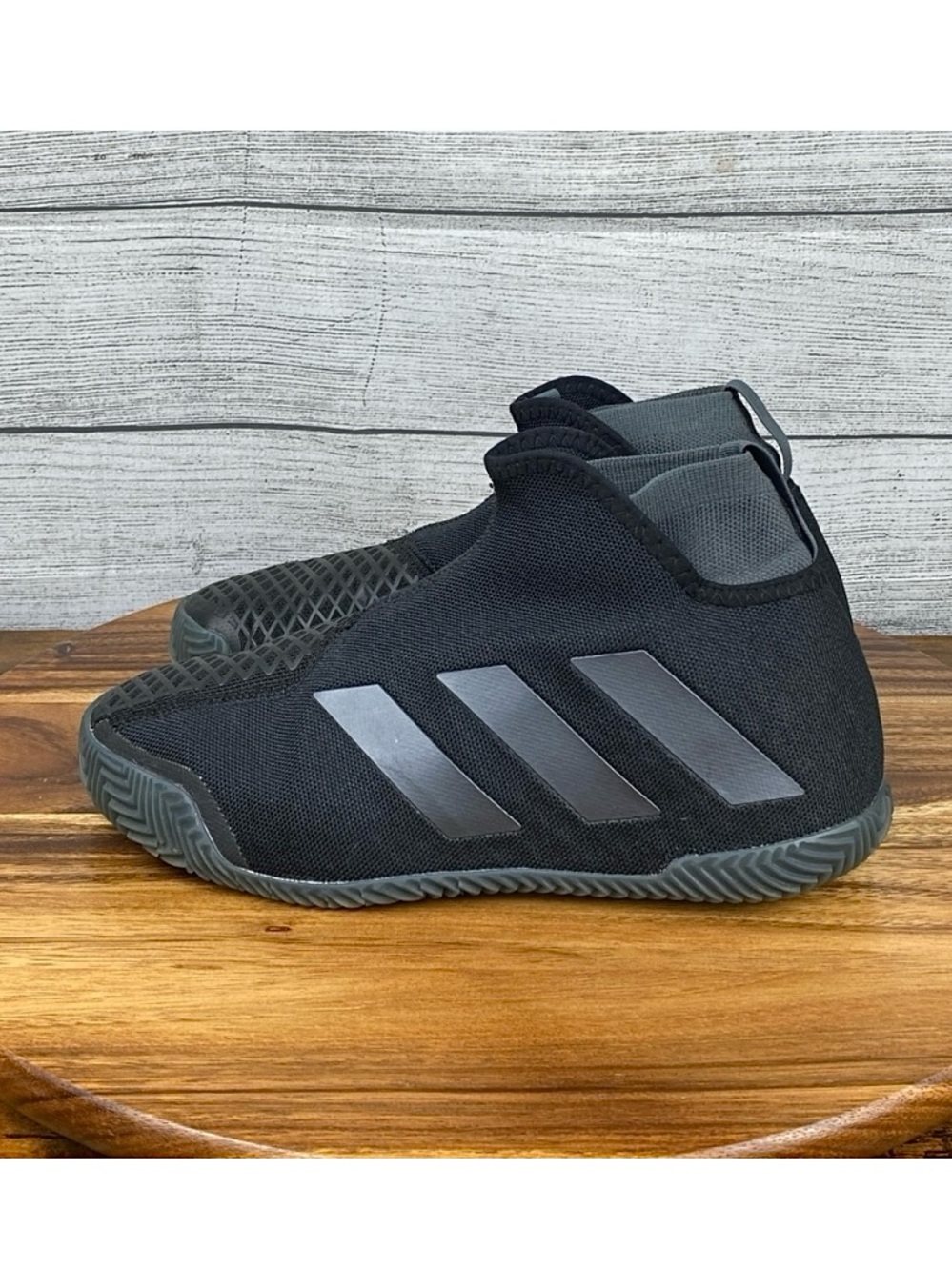 adidas Stycon Laceless Clay Court Black Grey Tennis Shoes FV2782 Women’s Size 8